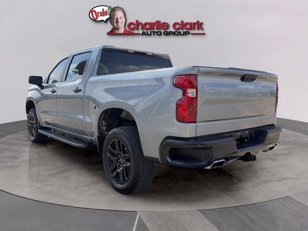 Used 2025 Chevrolet Silverado 1500 Custom Trail Boss AWD/4WD image 3
