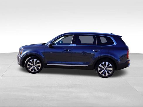 Certified 2022 Kia Telluride S image 9
