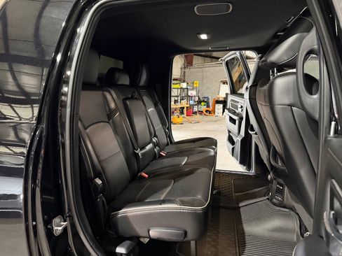 Used 2023 RAM 2500 Laramie w/ Night Edition AWD/4WD image 23