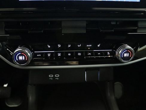 Used 2024 Honda Prologue EX image 20