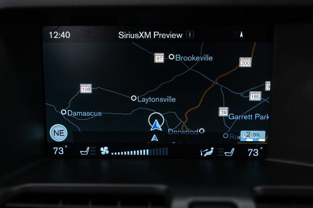 Used 2016 Volvo XC60 T5 Premier w/ Proximity Package FWD image 19