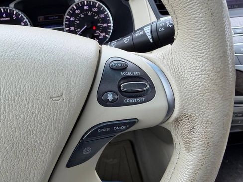 Used 2013 INFINITI JX35 AWD w/ Premium Pkg image 68