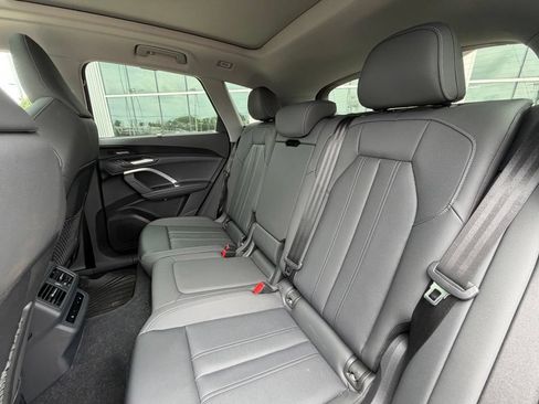 Used 2025 Audi Q5 Prestige AWD/4WD image 23