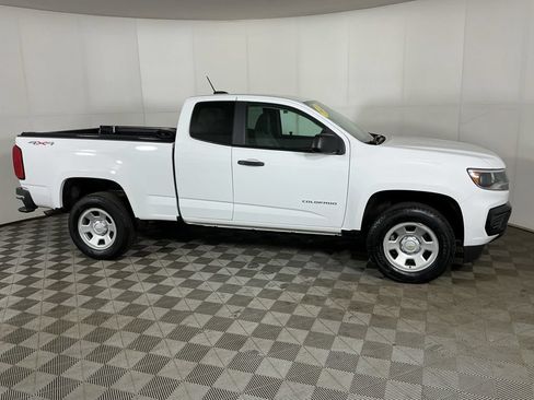 Used 2022 Chevrolet Colorado W/T w/ WT Convenience Package AWD/4WD image 13