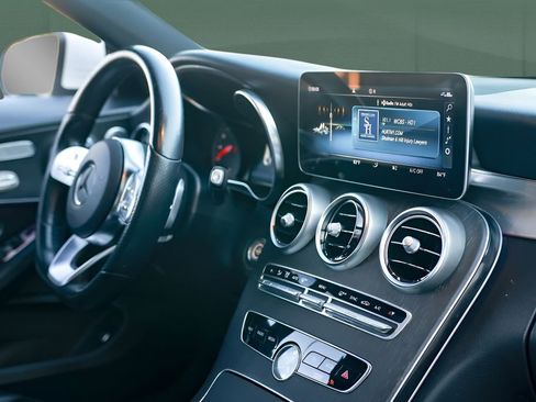 Used 2019 Mercedes-Benz C 300 4MATIC Coupe image 31