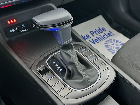 Used 2025 Hyundai Kona SEL image 16