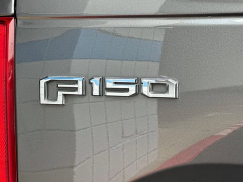 Used 2017 Ford F150 Lariat w/ Trailer Tow Package image 27