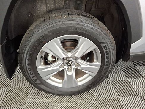 Certified 2025 Toyota RAV4 XLE AWD/4WD image 18