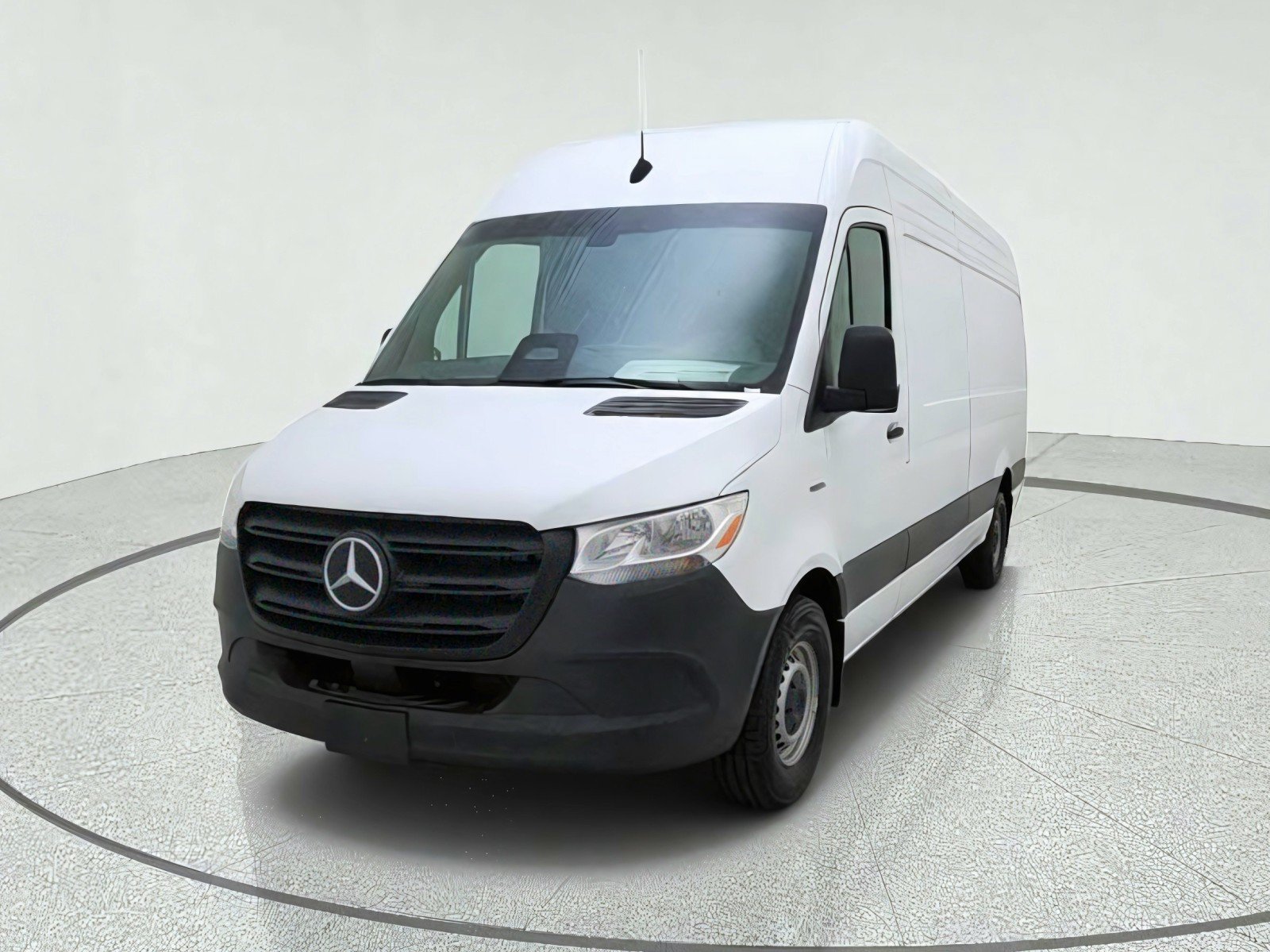 New 2025 Mercedes-Benz eSprinter 170 Cargo image 2