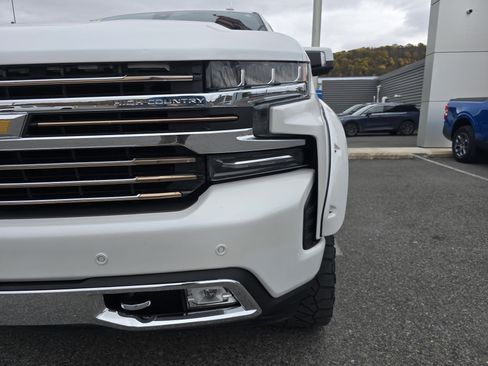 Used 2021 Chevrolet Silverado 1500 High Country w/ Technology Package image 10