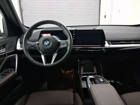 Used 2025 BMW X1 xDrive28i image 4