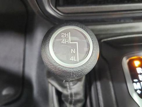 Used 2024 Jeep Wrangler Unlimited Sport AWD/4WD image 27