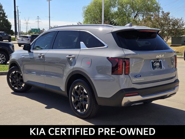 Certified 2026 Kia Sorento S w/ S Panoramic Sunroof Package FWD image 4