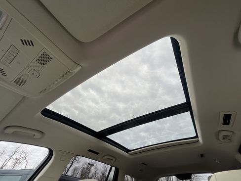 Certified 2020 Cadillac XT6 Premium Luxury image 19