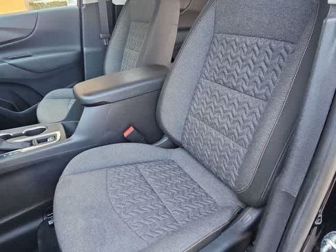 Used 2024 Chevrolet Equinox LT FWD image 15