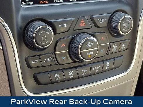 Used 2018 Jeep Grand Cherokee Limited w/ Luxury Group II image 20