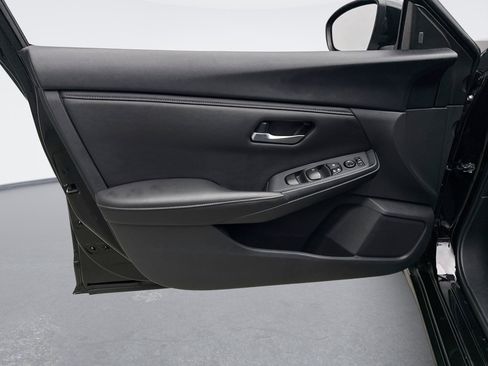 Used 2023 Nissan Sentra SV w/ All-Weather Package FWD image 9