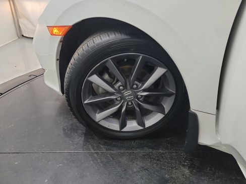 Used 2019 Honda Civic EX image 30