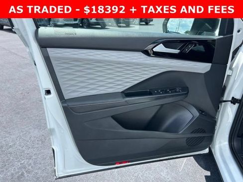 Used 2024 Volkswagen Taos S FWD image 12