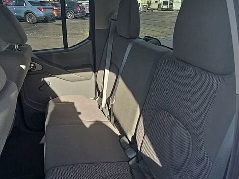 Used 2019 Nissan Frontier S image 9