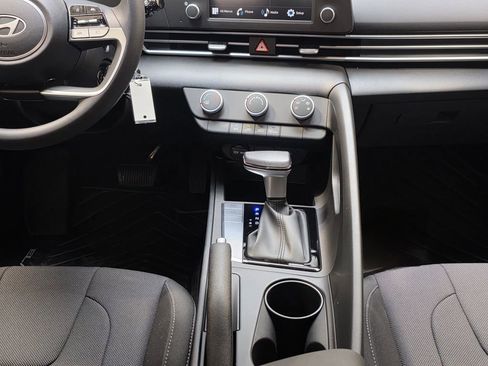 New 2026 Hyundai Elantra SE image 19