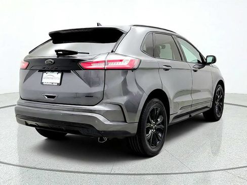 Used 2022 Ford Edge SE w/ Black Appearance Package AWD/4WD image 5