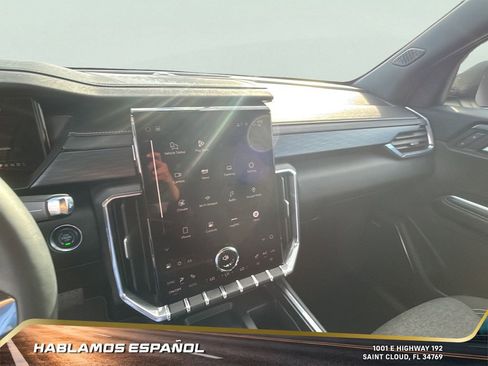 Certified 2025 GMC Acadia Elevation image 20