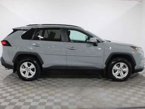 Certified 2020 Toyota RAV4 XLE w/ Convenience Package image 7