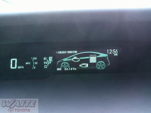 Used 2011 Toyota Prius Four image 10