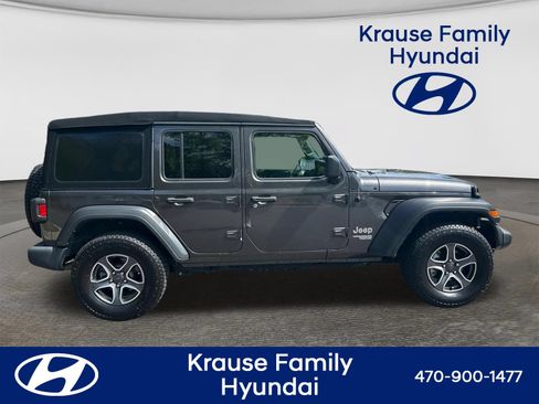 Used 2019 Jeep Wrangler Unlimited Sport S AWD/4WD image 9
