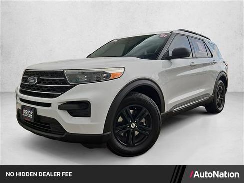 Used 2021 Ford Explorer XLT RWD image 1