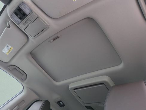 Used 2025 Honda Odyssey Touring image 19