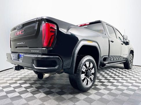 Used 2024 GMC Sierra 3500 Denali w/ Denali Reserve Package image 8