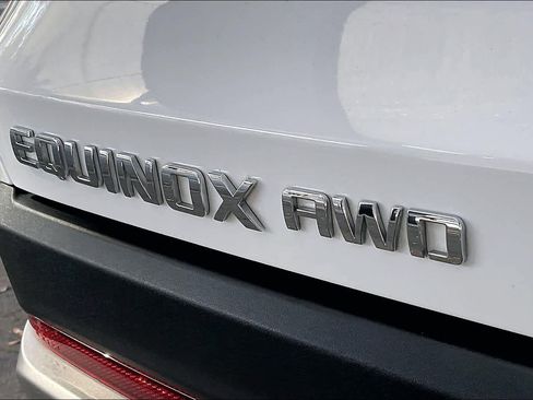 Used 2025 Chevrolet Equinox LT image 8