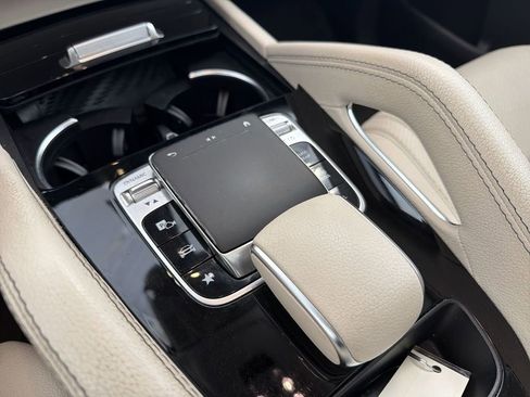 Used 2020 Mercedes-Benz GLE 350 4MATIC image 36