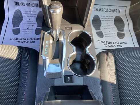 Used 2016 Chevrolet Equinox LT w/ Convenience Package image 20