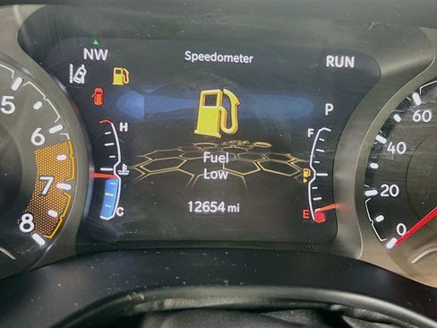 Used 2023 Jeep Compass Limited AWD/4WD image 12
