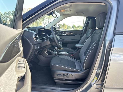 Used 2026 Chevrolet TrailBlazer LT w/ Convenience Package image 16