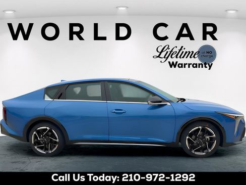 New 2025 Kia K4 GT-Line Turbo w/ GT-Line Sunroof Package FWD image 9