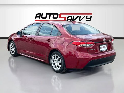 Used 2023 Toyota Corolla LE image 5