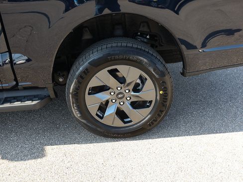Certified 2025 Ford F150 Lightning Flash AWD/4WD image 3