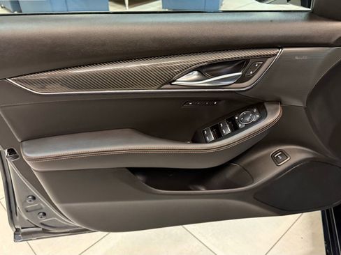 Used 2025 Cadillac CT5 V image 36