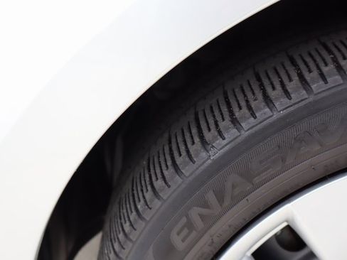 Used 2023 Toyota Corolla LE image 37