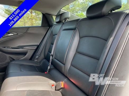 Used 2018 Chevrolet Malibu LT w/ Leather Package FWD image 16