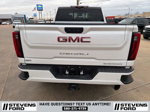 Used 2024 GMC Sierra 2500 Denali w/ Denali Reserve Package image 5
