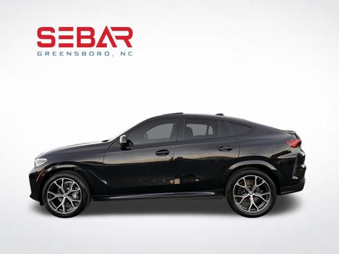 Used 2022 BMW X6 xDrive40i w/ M Sport Package AWD/4WD image 14