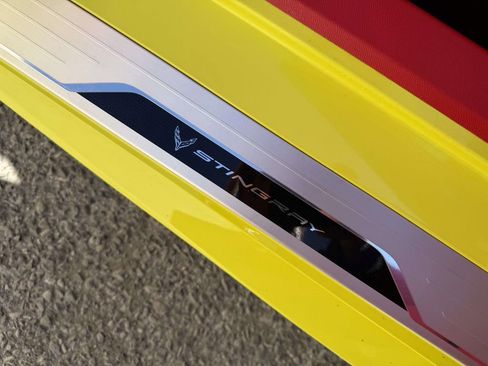 Used 2023 Chevrolet Corvette Stingray Premium Conv w/ Z51 Performance Package RWD image 13
