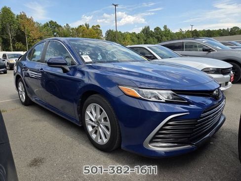 Used 2024 Toyota Camry LE FWD image 2