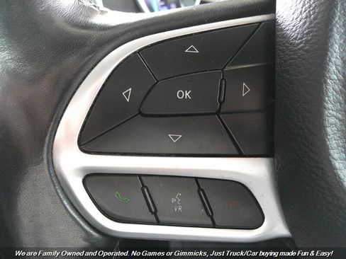 Used 2019 Chrysler 300 Limited image 43