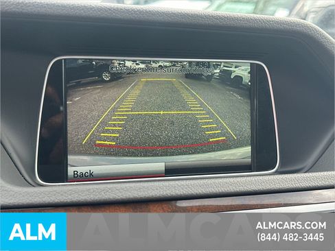 Used 2015 Mercedes-Benz E 250 BlueTEC Sedan image 33